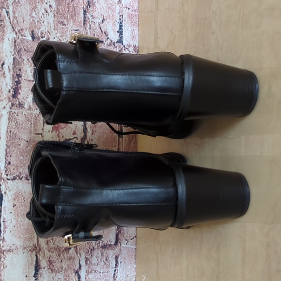 SHOEDAZZLE DILLY BLOCK HEEL BOOTIE - Picture 6 of 14